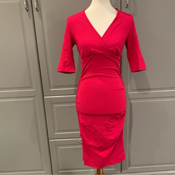 Nicole Miller Dresses & Skirts - NWT Nicole Miller Artelier Deep Pink Ruched Midi Dress